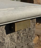 vanguard-8-12-volt-brass-wall-light-1375652435-1-jpg